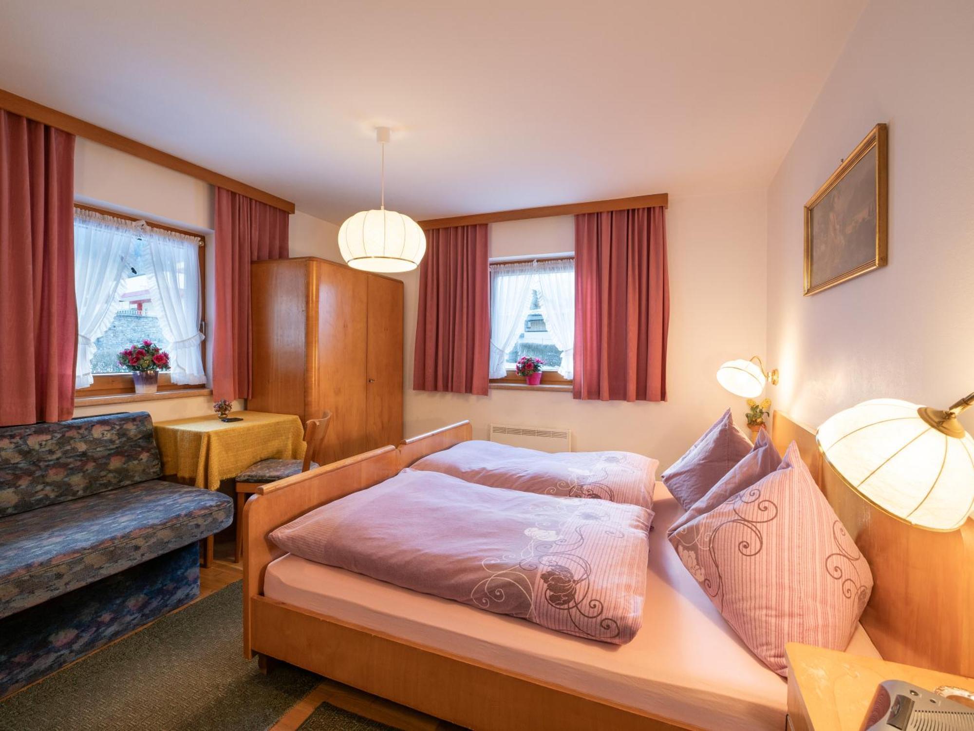 Chalet - Appartements Julitta Mayrhofen Bagian luar foto