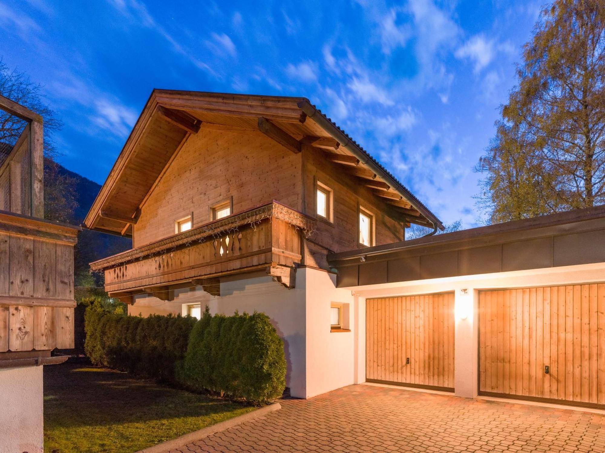Chalet - Appartements Julitta Mayrhofen Bagian luar foto