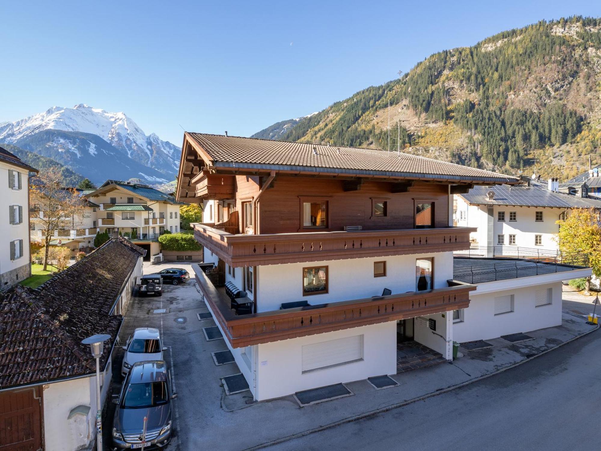 Chalet - Appartements Julitta Mayrhofen Bagian luar foto