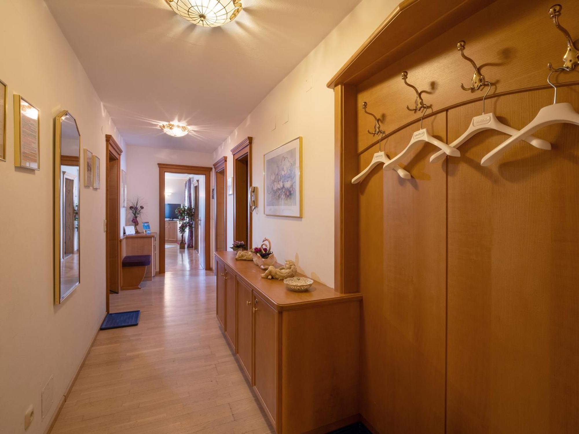 Chalet - Appartements Julitta Mayrhofen Bagian luar foto