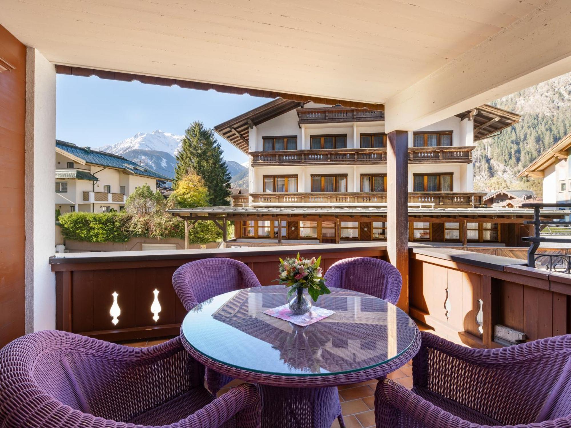 Chalet - Appartements Julitta Mayrhofen Bagian luar foto
